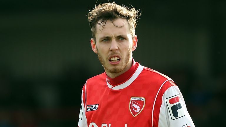 Jamie Devitt: Pens new deal