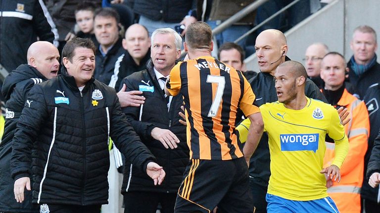 Alan Pardew: Position as Newcastle manager is in doubt, according to club legend Alan Shearer