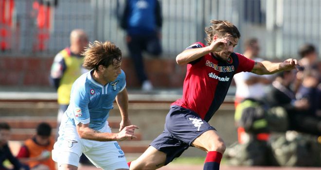 Daniele Dessena in action for Cagliari
