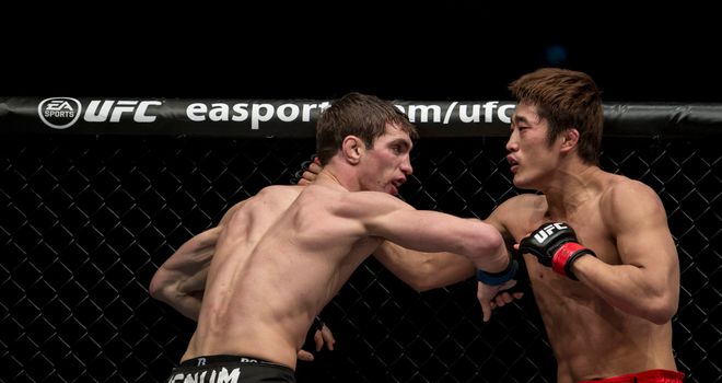 John Hathaway (L): Suffered a big knockout