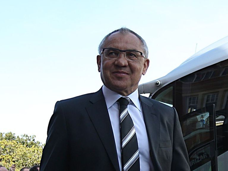 Felix Magath: Staying at Fulham