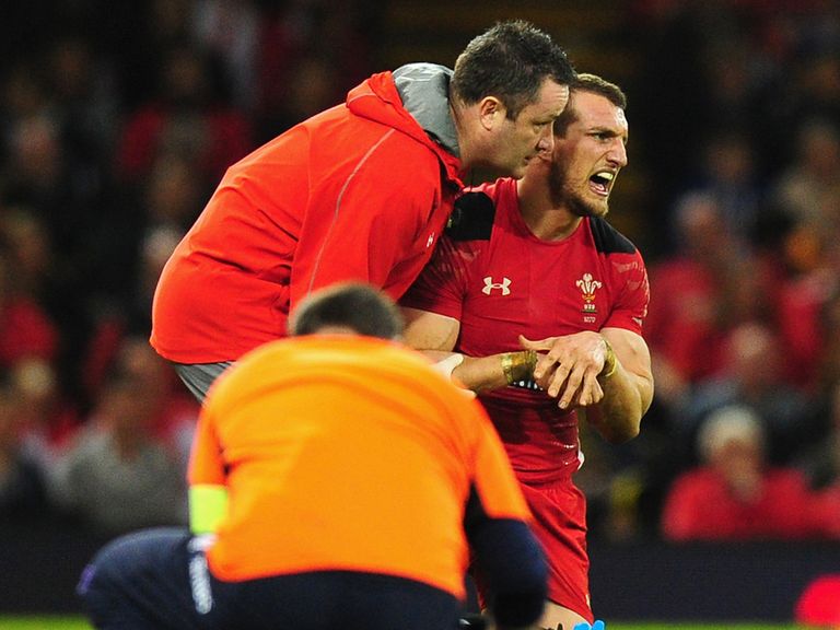 Sam Warburton: Injury blow