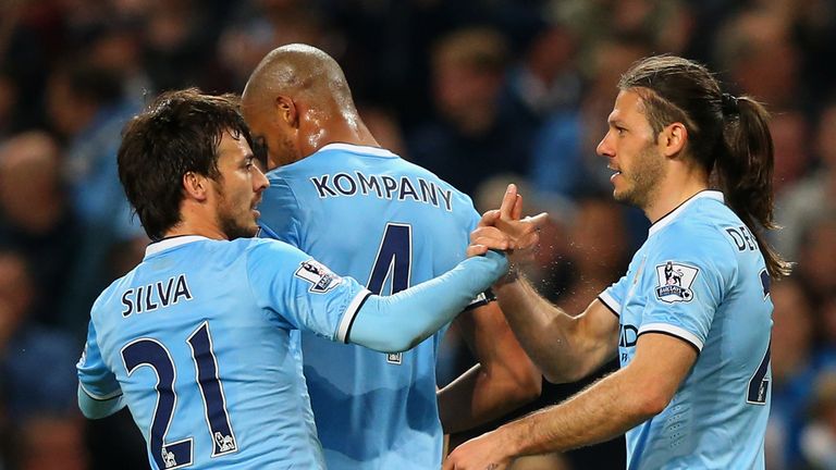 Martin Demichelis (r): Celebrates his goal