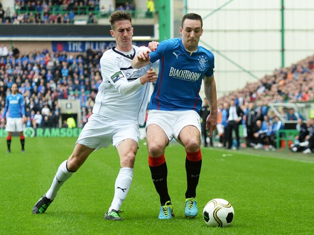 Grant Anderson closes down Lee Wallace