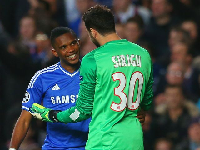 Samuel Eto'o and Salvatore Sirigu exchanged words
