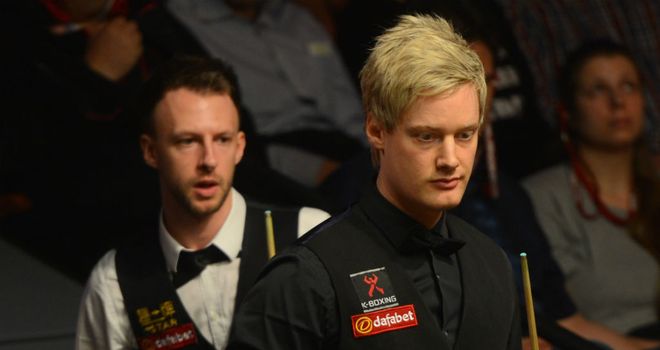 Neil Robertson (R) rallied impressively to beat Judd Trump (L)