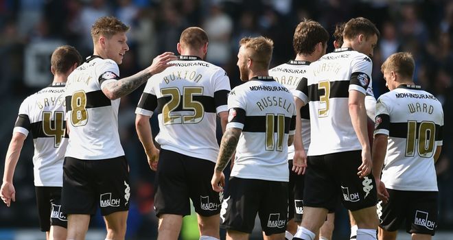 Jeff Hendrick: Celebrates his goal with team-mates