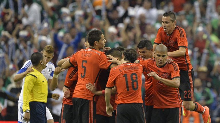 Mexico: Saw off Israel 3-0