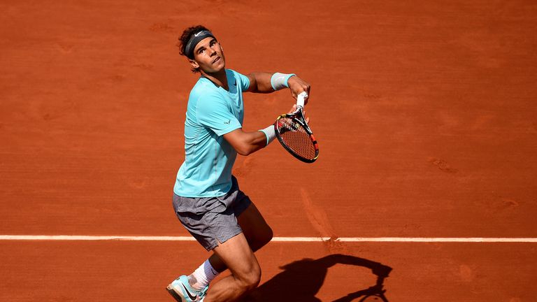 Reigning champ Rafael Nadal won in straight sets again to make the fourth round
