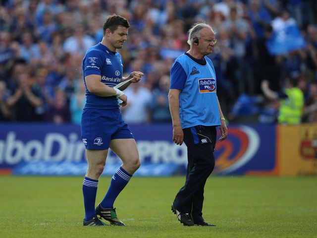 Brian O'Driscoll leaves the field