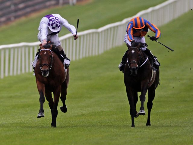 Magician (right) beats Parish Hall in a thriller at the Curragh