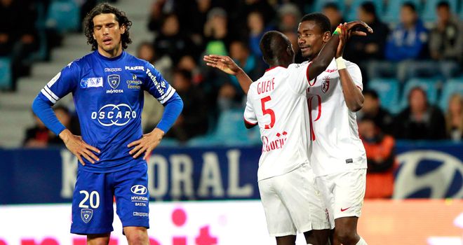 Salomon Kalou celebrates his opener for Lille