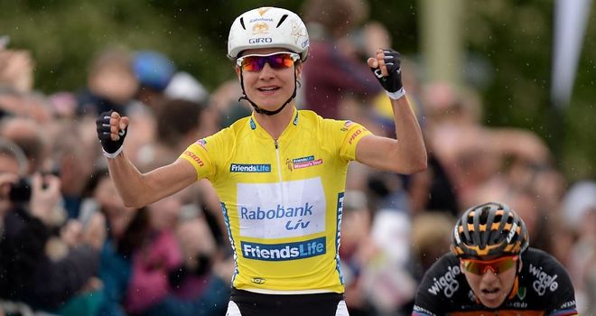 Vos won the inaugural women's Tour of Britain in front of huge roadside crowds