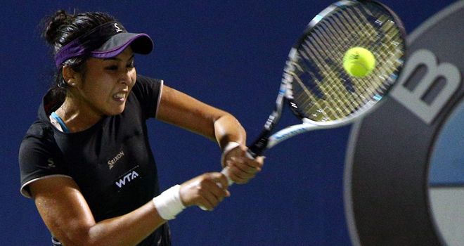 Zarina Diyas: Kzakhstan player makes it through to last eight