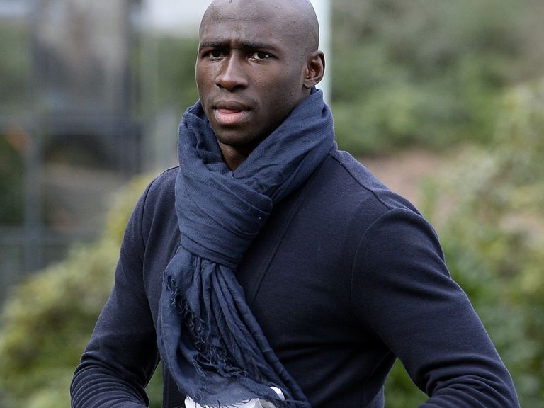 Eliaquim Mangala: Man City deal expected soon