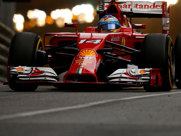 Alonso: Fastest in the rain-hit session