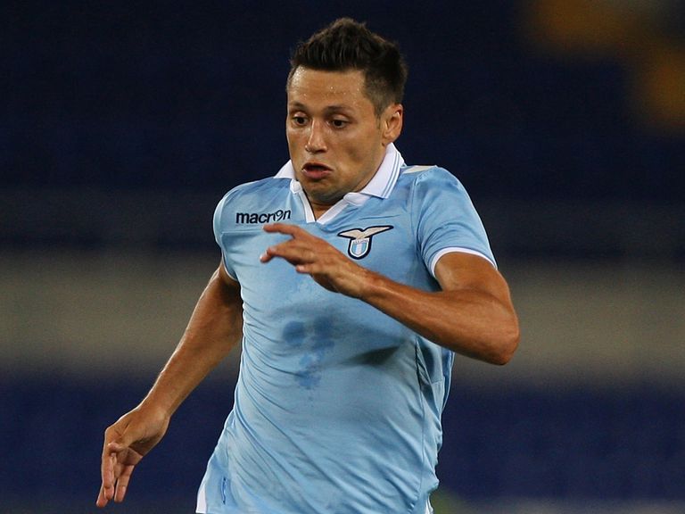 Mauro Zarate: Argentine signs for West Ham