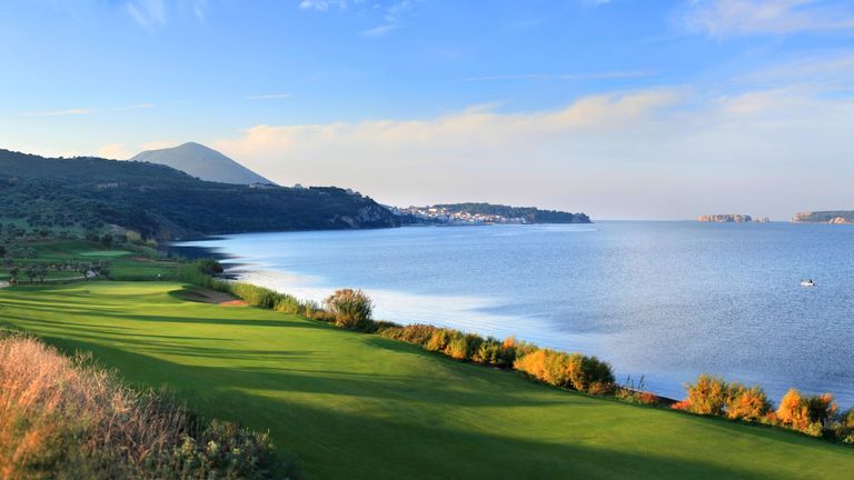 Beautiful coastline scenery around the Bay Course