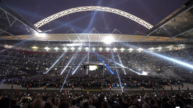 boxing-wembley-arena-wembley_3151710.jpg