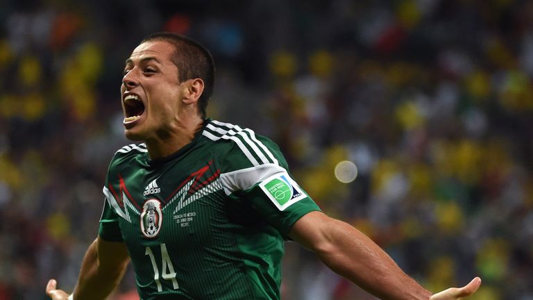 Javier Hernandez: Future at Manchester United remains uncertain