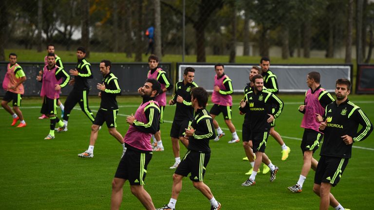 Spain players training in Curitiba