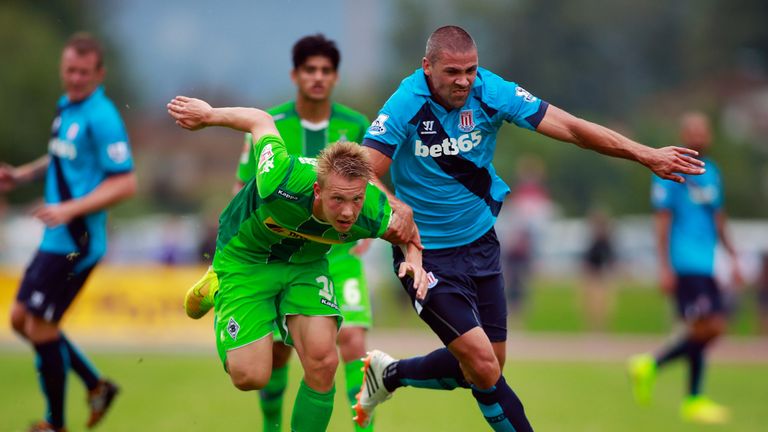 Jon Walters: Set up Peter Crouch's equaliser for Stoke