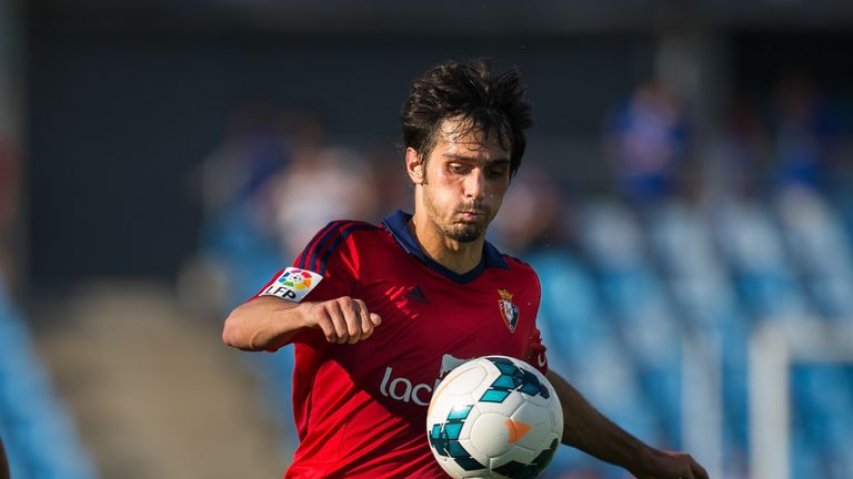 Alejandro Arribas: Defender will join last season's Europa League winners