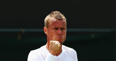 Hewitt socks it to Jack