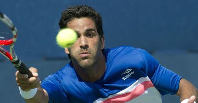Qualifer Gonzalez advances