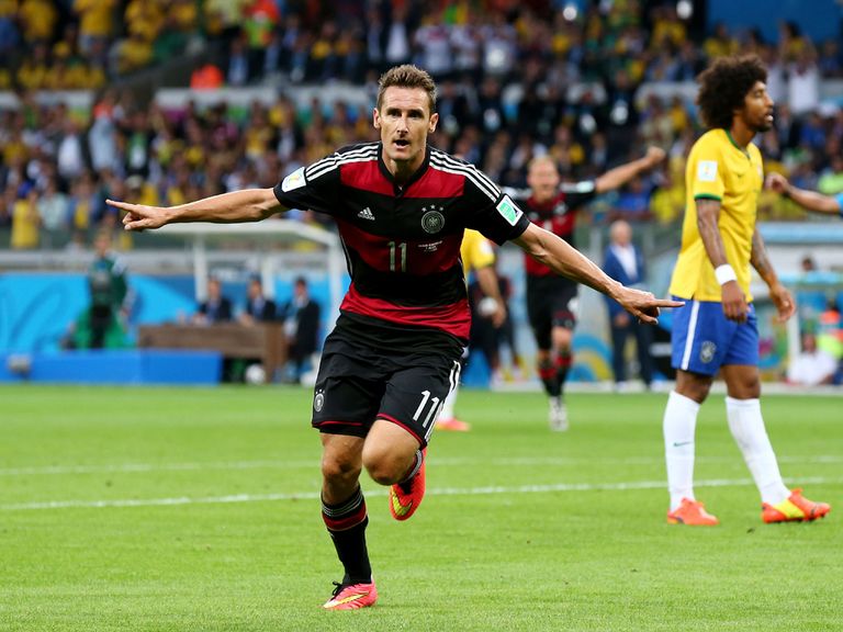 Miroslav Klose: Staying with Lazio
