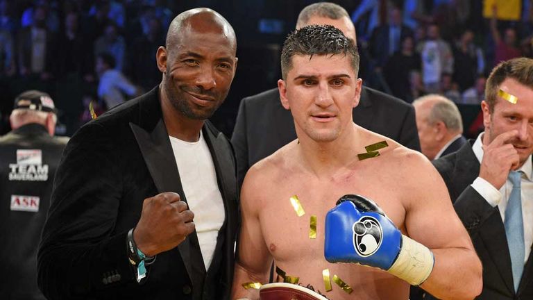 Johnny Nelson (left) and Marco Huck share the consecutive world cruiserweight title defece record
