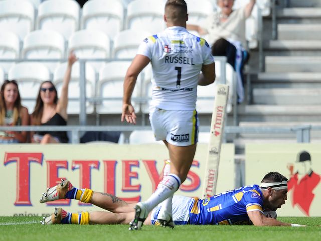 Joel Booth goes over for a Leeds try