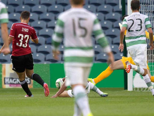 Michal Zyro scores the opener on the night for Legia Warsaw
