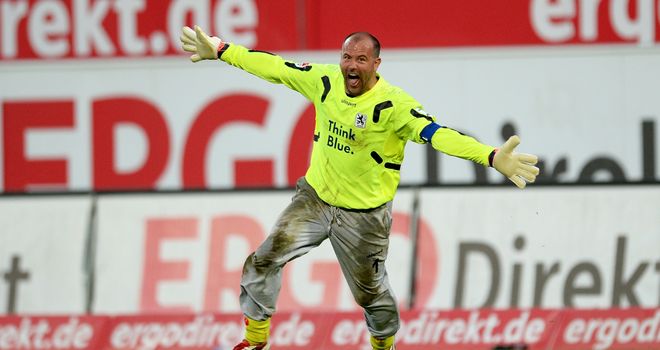 Gabor Kiraly: Former Crystal Palace goalkeeper is set to return to London with Fulham