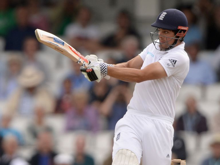 Alastair Cook: Shouldn't be playing one-day cricket, says Swann