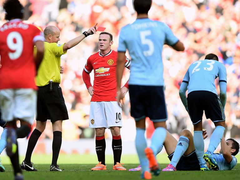 Wayne Rooney is sent off in a 2-1 win for Manchester United