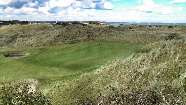 And like the other courses, it winds its way through the dunes