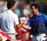 Adam Scott (l) congratulates Rory McIlroy at Royal Sydney last year