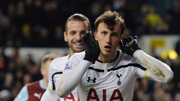 Vlad Chiriches: Roma said to be interested