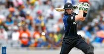 Derbyshire re-sign Guptill