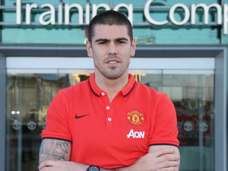 http://e2.365dm.com/15/01/768x576/victor-valdes-manchester-united_3249417.jpg?20150108221610
