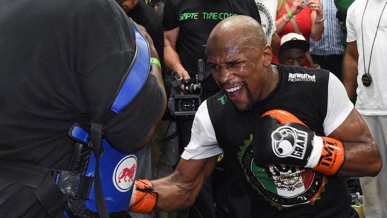 Floyd Mayweather: Unbeaten welterweight believes he is better than Muhammad Ali and Sugar Ray Robinson