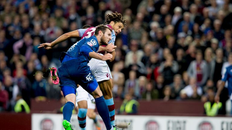 aston-villa-birmingham-city-rudy-gestede-goal-capital-one-cup_3355315.jpg