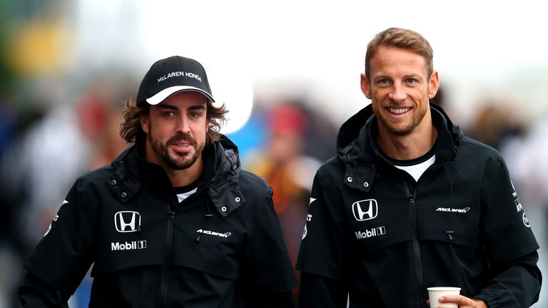 jenson-button-fernando-alonso-mclaren_33