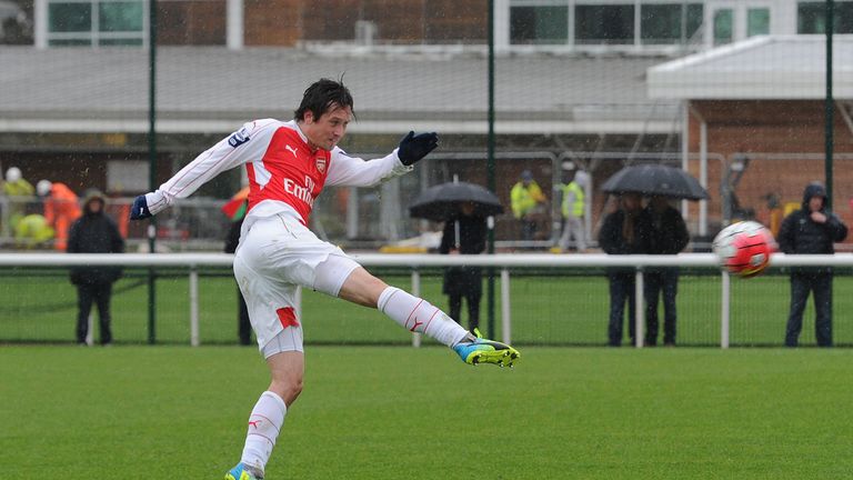 Tomas Rosicky elkészült 45 percet az Arsenal U21 oldalán nyolc hónap után végre