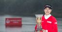 Lee holds on for World title