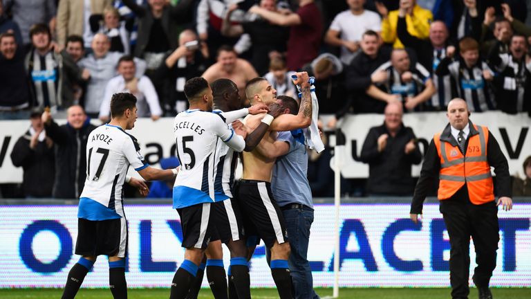 Aleksandar Mitrovic earned Newcastle a point in the Tyne-Wear derby