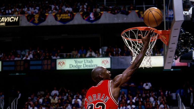 Michael Jordan's previous record spanned from 1986 to 2001
