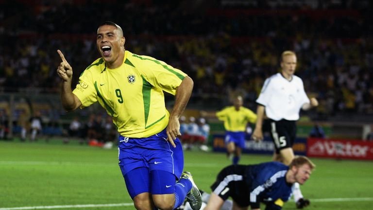 Ronaldo would like to see his Brazilian compatriot Coutinho join Real Madrid