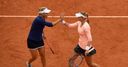 Russian pair win doubles title